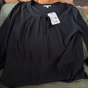 DR2 Women's Elegant Black Blouse